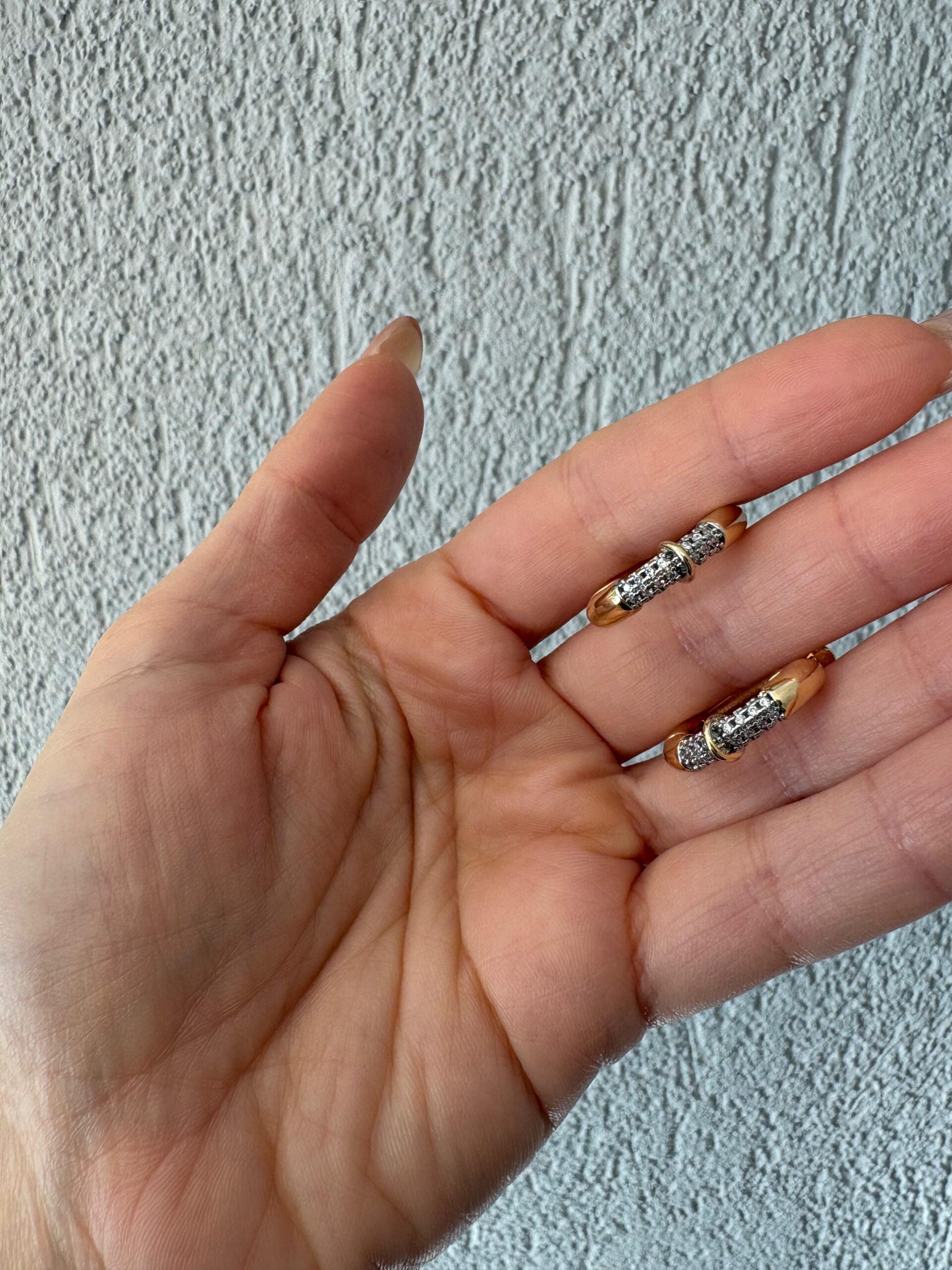 VIP MİNİMAL HALKA KÜPE - Görsel 3